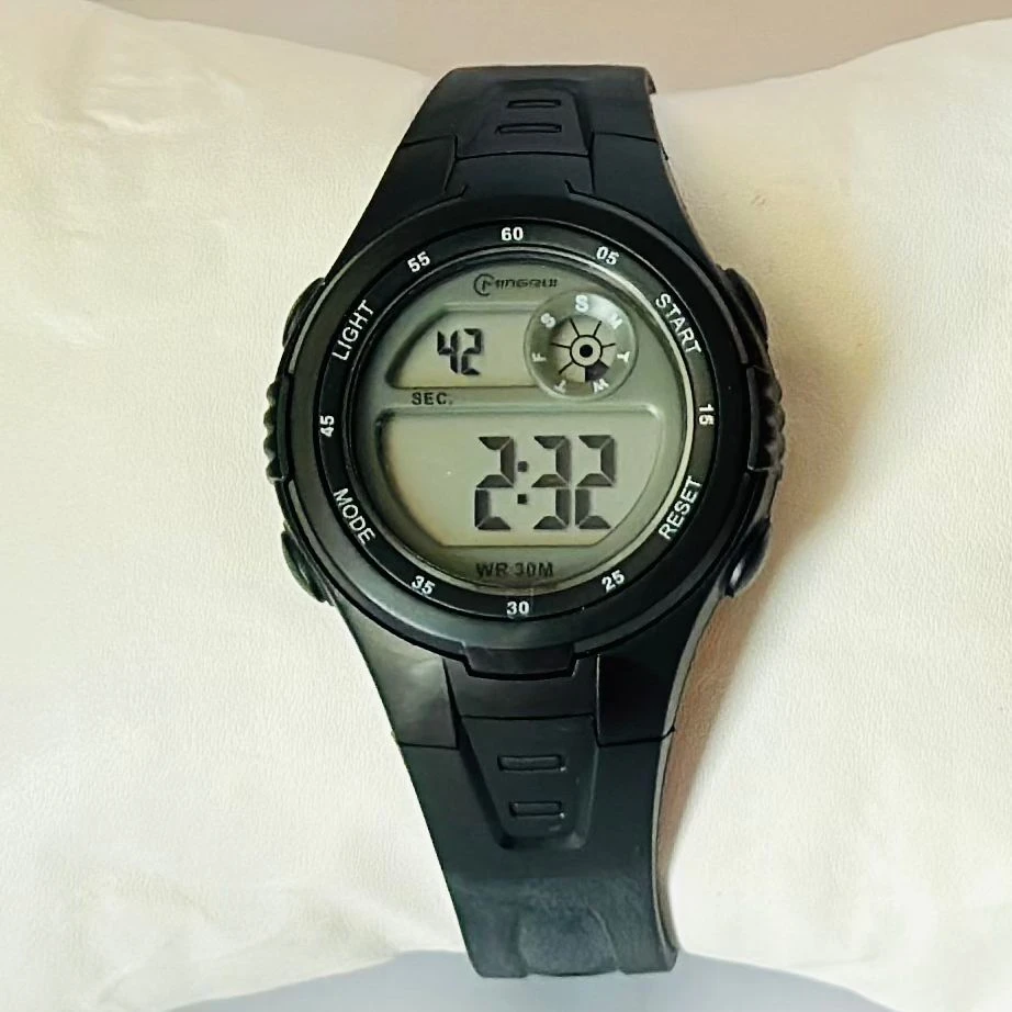 Mingrui or Vizion brand kids' digital sports watch.