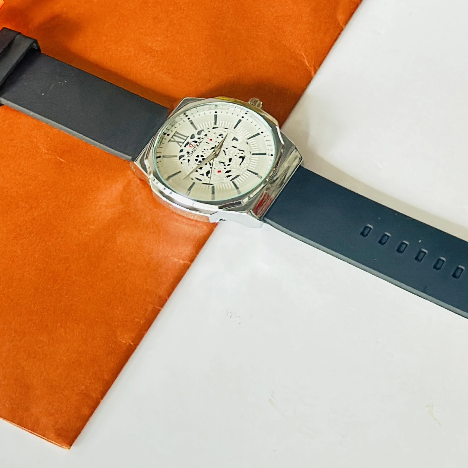Quartz Analogue Watch for man’s