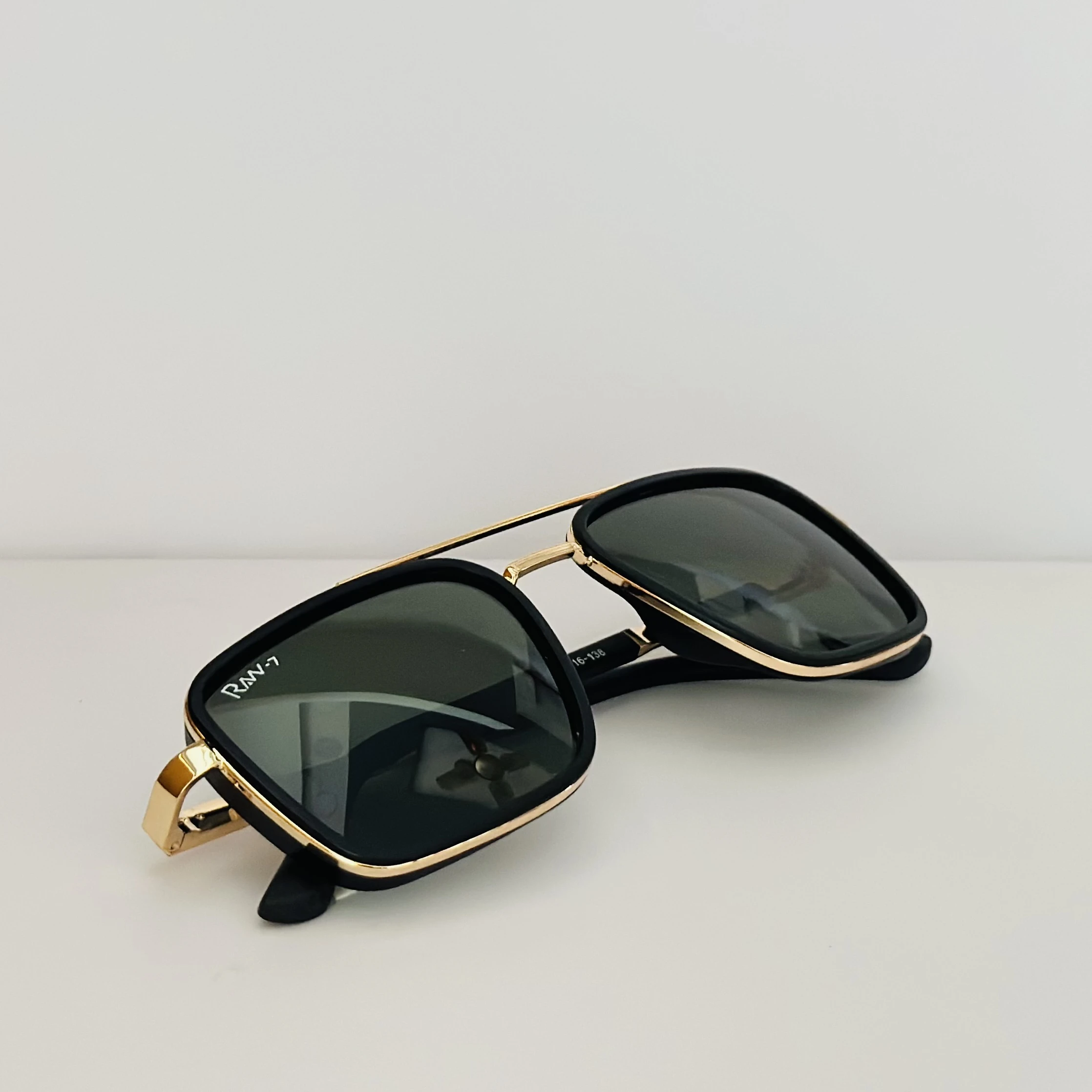 RAN-7 rectangular aviator sunglasses
