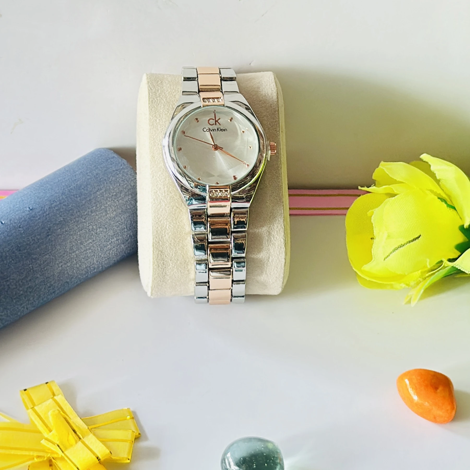 Analogue watch for girls