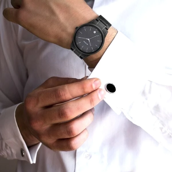 Titan Watch Model No. NT806NM01