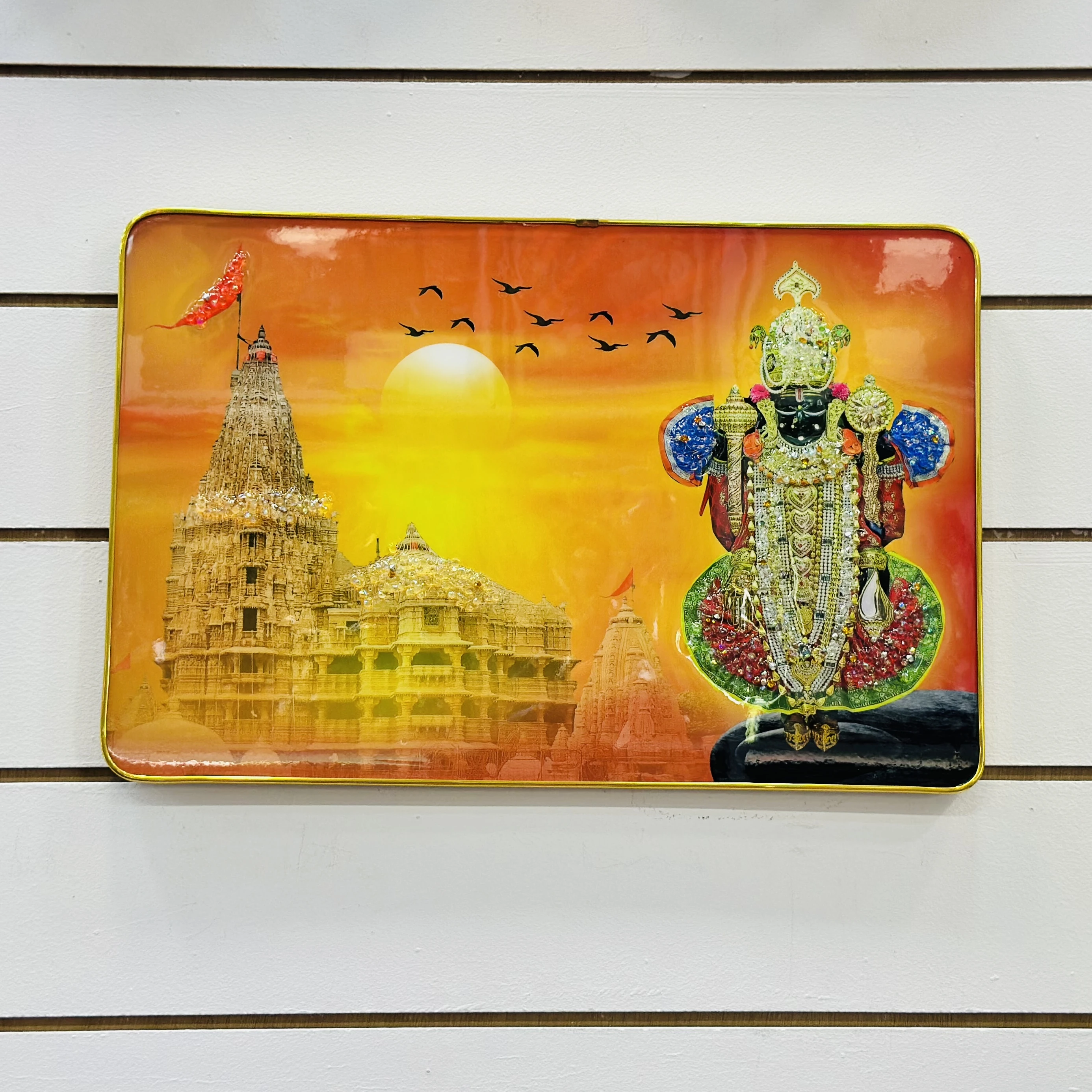 Lord Dwarkadhish and the Dwarkadhish Temple(SKU-R7FXIC)