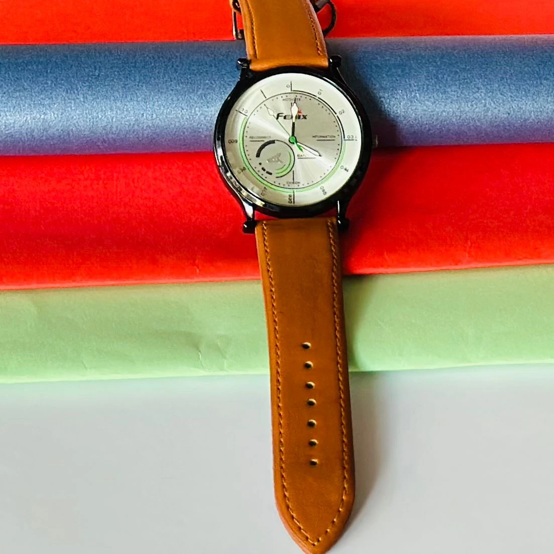 Brown analog watch for man’s