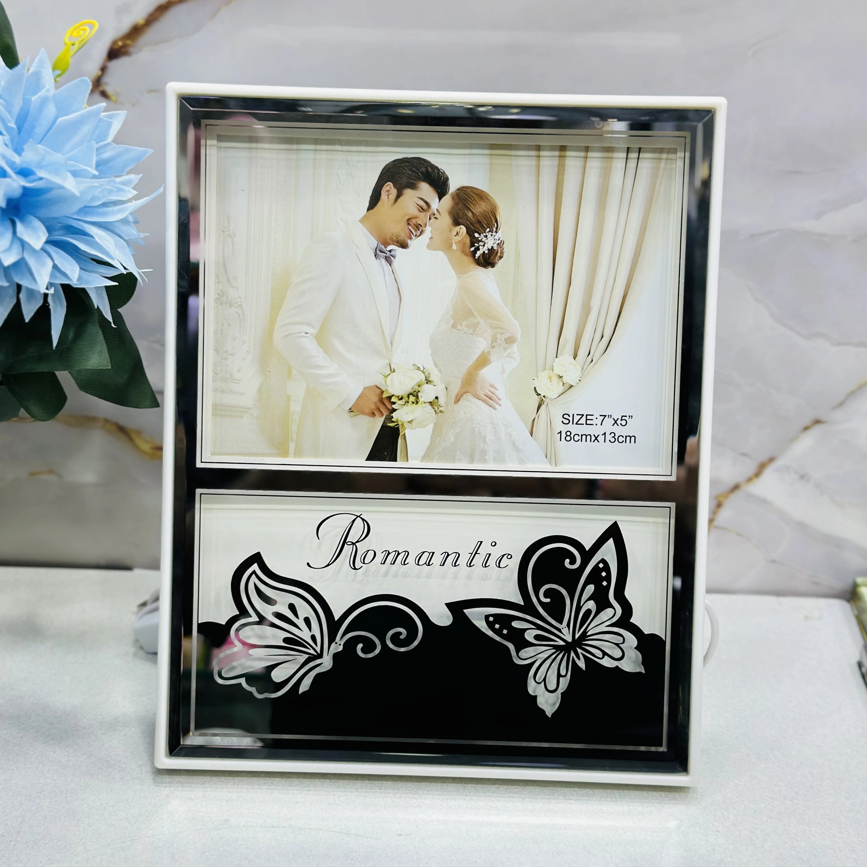 CUSTOMISE PHOTO FREM